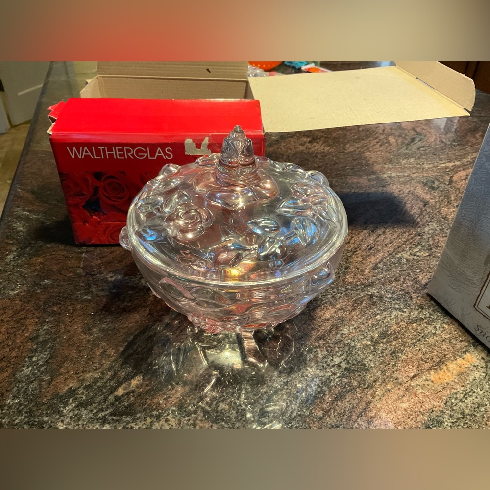 Nib Waltherglas Tiziana covered bowl